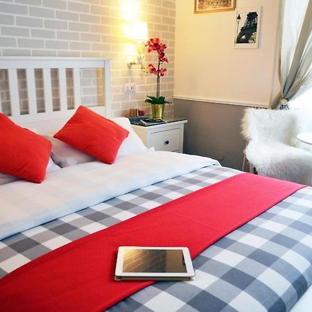 Moonlight Inn Guesthouse Rome Bagian luar foto