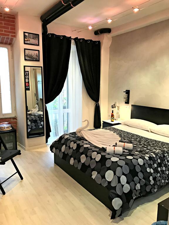 Moonlight Inn Guesthouse Rome Bagian luar foto