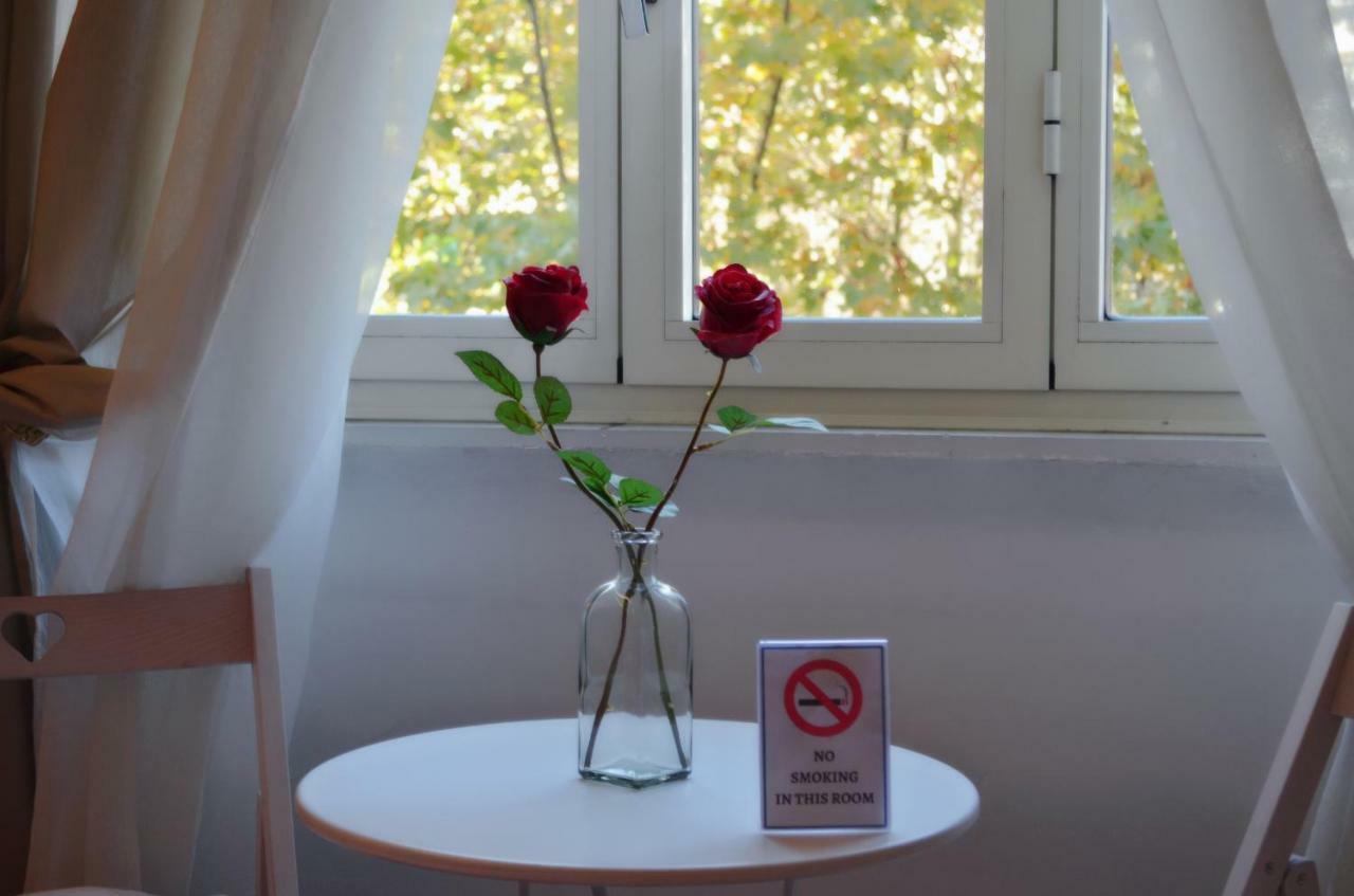 Moonlight Inn Guesthouse Rome Bagian luar foto