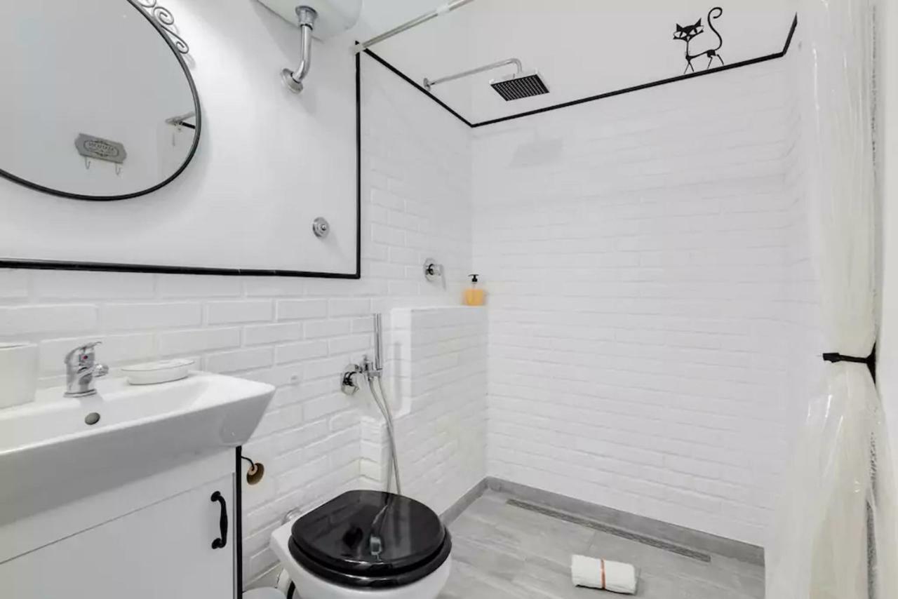 Moonlight Inn Guesthouse Rome Bagian luar foto