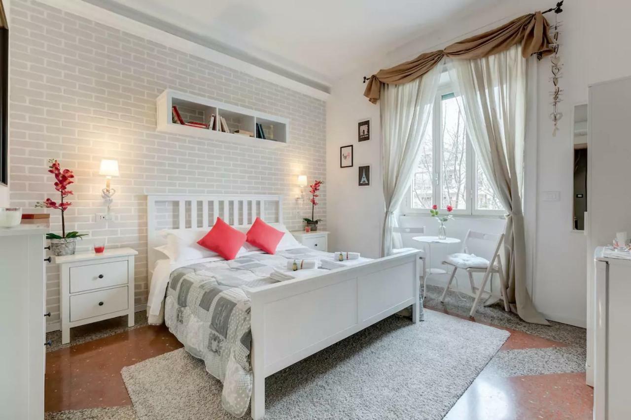 Moonlight Inn Guesthouse Rome Bagian luar foto