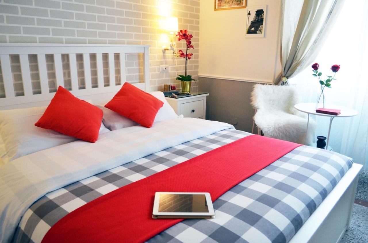 Moonlight Inn Guesthouse Rome Bagian luar foto